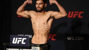 Yair Rodriguez: The Flashy and Fearless Featherweight