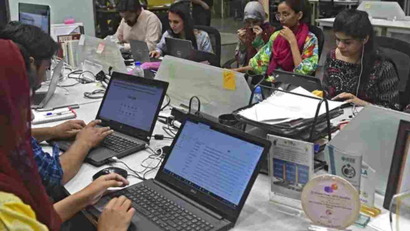 Pakistan’s Plan to Boost Freelancing and Attract Billions of Dollars